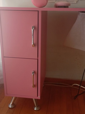 Nail Table with Extractor New, Pink, Assembled