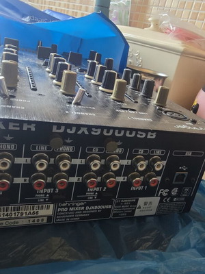 Behringer DJX900USB μίκτης DJ
