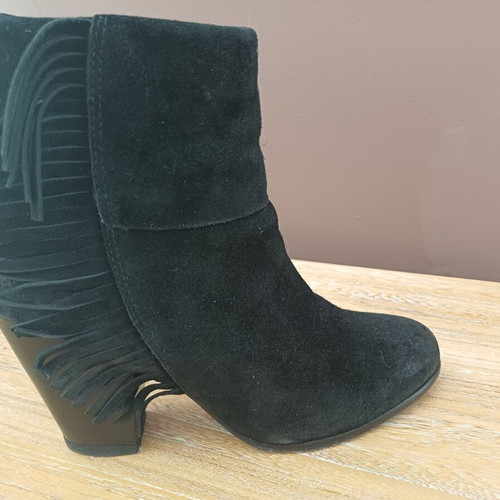 Ash black suede ankle boots with side fringe and zipper, 7 cm heel