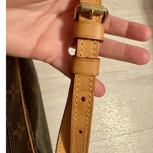 Louis Vuitton crossbody bag used, brown