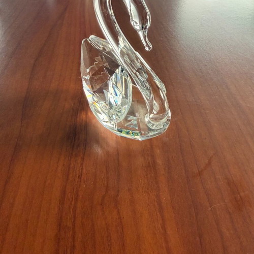 Swarovski Crystal Swan like new, collectible decor