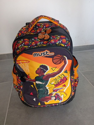 Must school backpack with wheels used, polyester