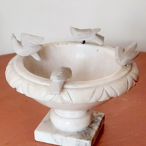 Vintage διακοσμητικό συντριβάνι από αλάβαστρο μεταχειρισμένο με περιστέρια