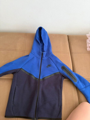 Nike Tech Fleece sweatshirt blue/navy with zipper size M (137–147 cm)
