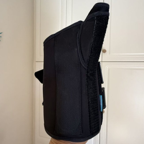 Össur Formfit Spica Wrist and Thumb Brace S/M like new, black