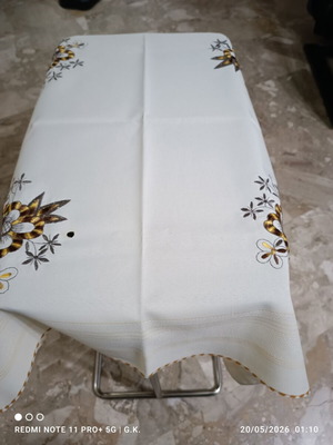 Machine Embroidery Tablecloth 70×70 cm like new