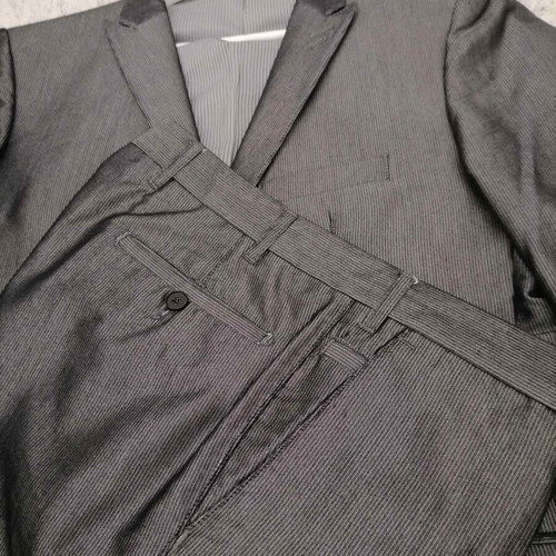 Men's Grey Pinstripe Suit Like New Size L