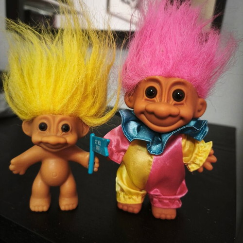 Efxoulis figures used, sold together