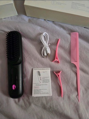 Straightening comb new, rechargeable with case and charger