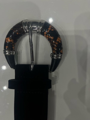 Γυναικεία ζώνη Zara αφορετη, μαύρη με ιδιαίτερο κούμπωμα, μέγεθος 85