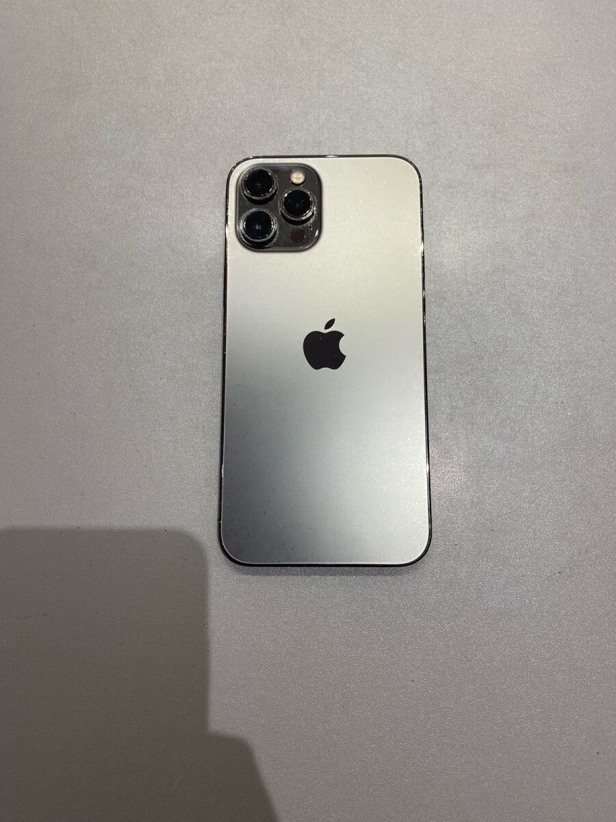 iPhone 12 Pro Max 128GB like new,… - € 390,00 - Vendora.cy