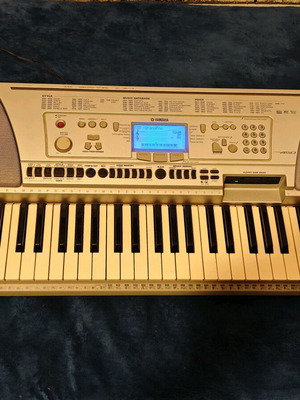 Yamaha PSR-450 φορητό αρμόνιο με οδηγό δισκέτας