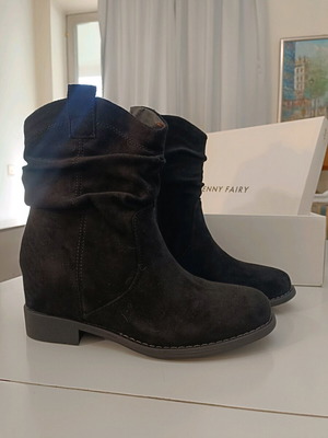Jenny Fairy suede ankle boots new black size 39