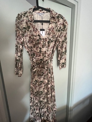 Φόρεμα μαξι Attrattivo καινούργιο, μέγεθος L με ζώνη