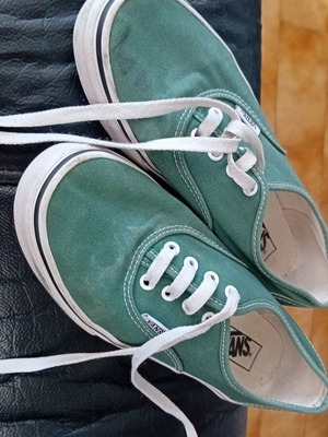 Vans sneakers for boys, size 35, green