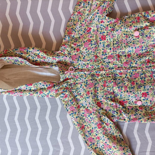 Spring jacket used for 3-6 months old babies