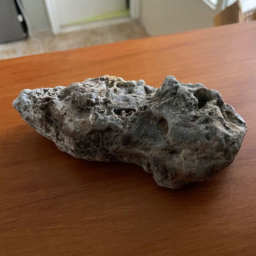 Natural rock with quartz and iron oxides