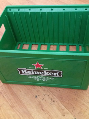 Heineken σιντιέρα μεταχειρισμένη, πλαστική 14 θέσεων σε στυλ καφάσι μπύρας