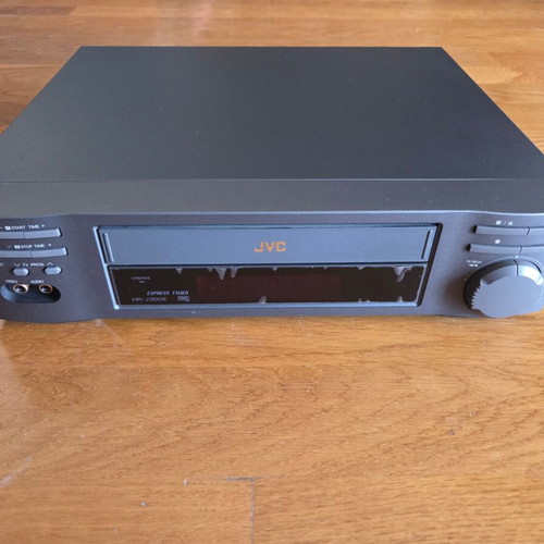 JVC HR-J300E VCR VHS player used, includes SCART cable
