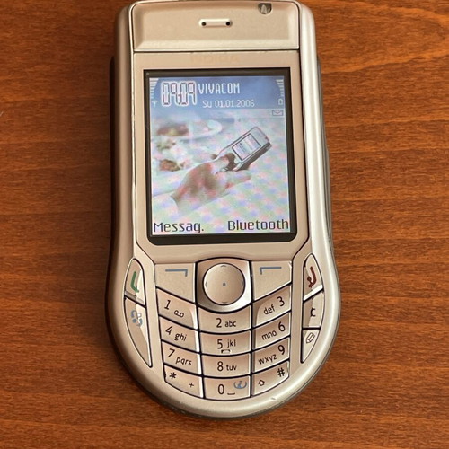 Nokia 6630 phone used with original battery and charger