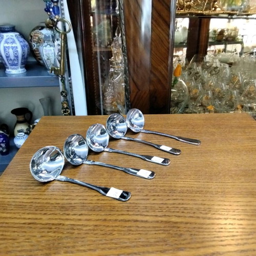 Small deep ladles new, set of 5 pieces