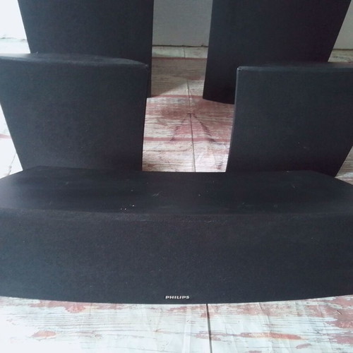 Home Cinema 5.1 Philips FR735/00 used with remote control
