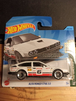 Hot Wheels 2023 Alfa Romeo GTV6 3.0 καινούργιο