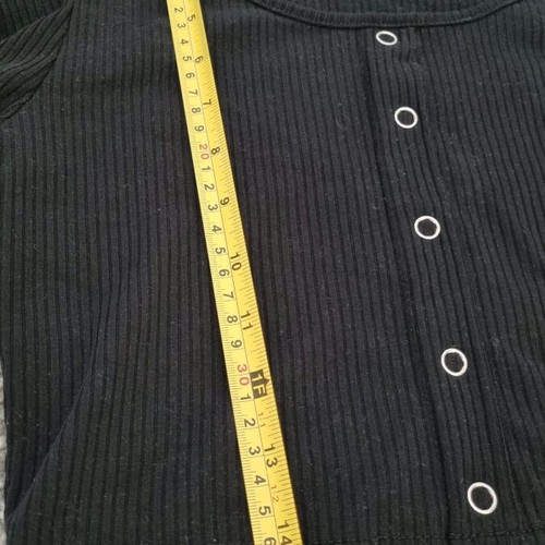 Crop top black used, size S, with repair