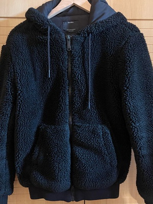 Shearling jacket new, size medium, black