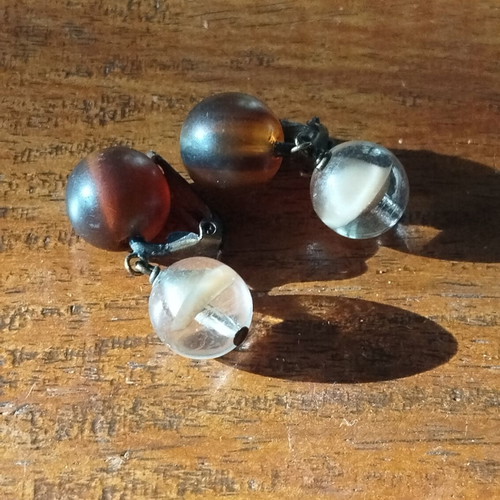 Vintage earrings with Art Deco style clip and glass beads, like new