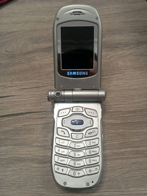 Κινητό Samsung μεταχειρισμένο, η μπαταρία δεν λειτουργεί