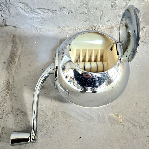 Vintage manual ice crusher used, Space Age design