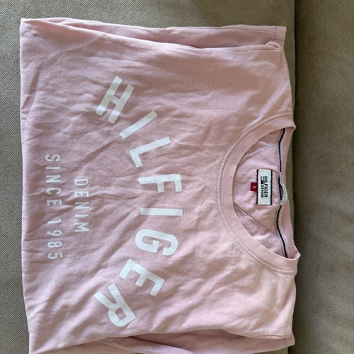 Tommy Hilfiger T-shirt, size S, pink