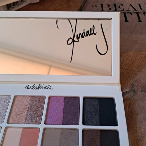 Estee Lauder Kendal J collectible palette new with eyeshadows and 2 blushes