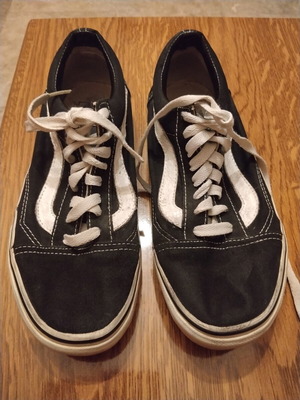 Vans athletic shoes used, size 40, black and white