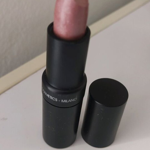 Makeup set new with blush, lipstick, lip gloss, eyeliner, Tommy G pencils