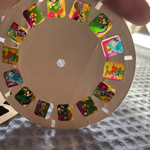 View Master 3D 1991 with 3 Disney image reels used