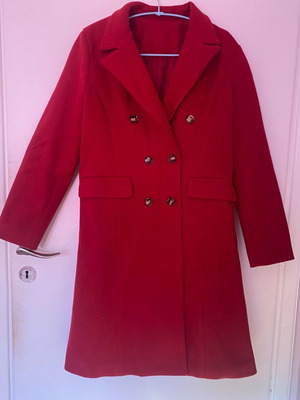 Women's red coat S new, long winter, unworn