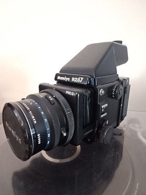 Mamiya RZ67 Pro II комплект средноформатна филмова камера с обектив Sekor Z 110mm F2.8