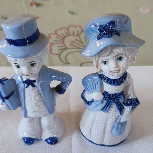 Vintage porcelain figurines Victorian couple