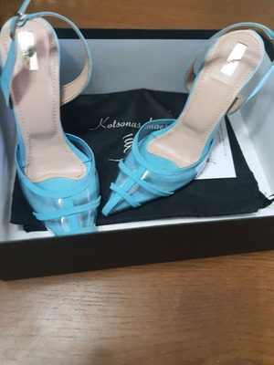 Kotsonas turquoise pumps like new, size 37