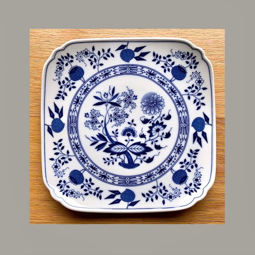 Hutschenreuther Zwiebelmuster Blue Onion porcelain platter new