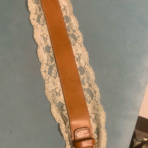 Belt with leather and lace Rococo like new, tan and white