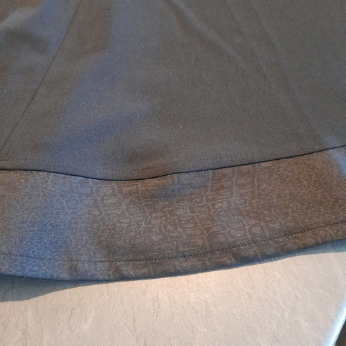 Apparel dress XL used, black with elasticity