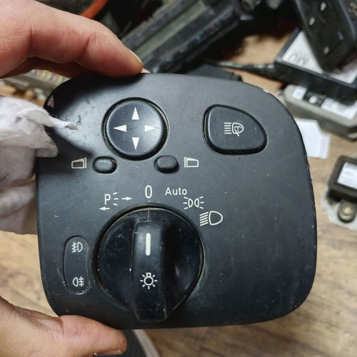 Mercedes-Benz W203 headlight control switch A 2035450904