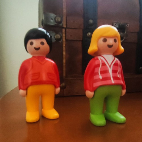 Playmobil figures like new, boy and girl without packaging