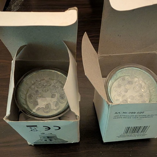 Led light bulbs pack of 2, new, cool white