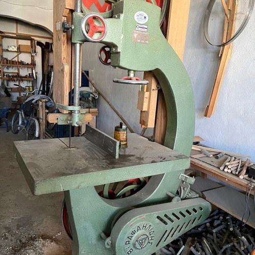 Woodworking machines used, set with bandsaw, planer, press