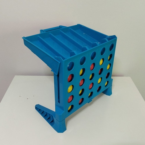 Hasbro επιτραπέζιο παιχνίδι Σκόρ 4 Βολές μεταχειρισμένο, λείπουν κάποια μπαλάκια