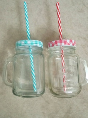 Σετ 2 γυάλινα ποτήρια με καπάκι σαν καινούργιο